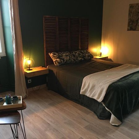 Les Ormeaux Bed & Breakfast ซัวแตร์น ภายนอก รูปภาพ