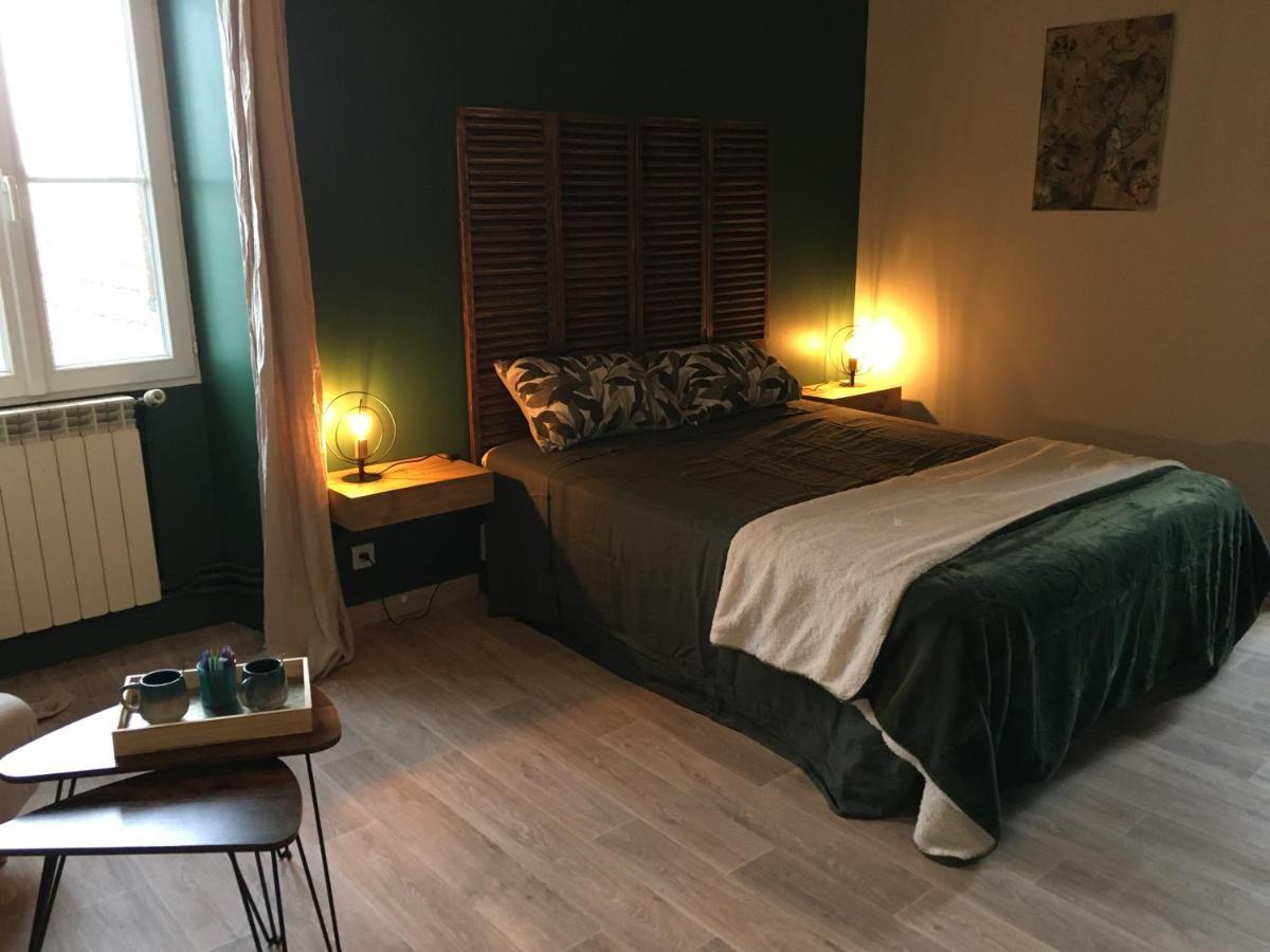 Les Ormeaux Bed & Breakfast ซัวแตร์น ภายนอก รูปภาพ