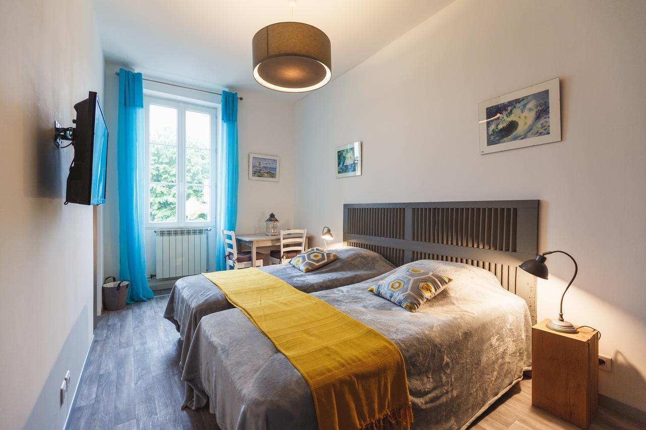 Les Ormeaux Bed & Breakfast ซัวแตร์น ภายนอก รูปภาพ